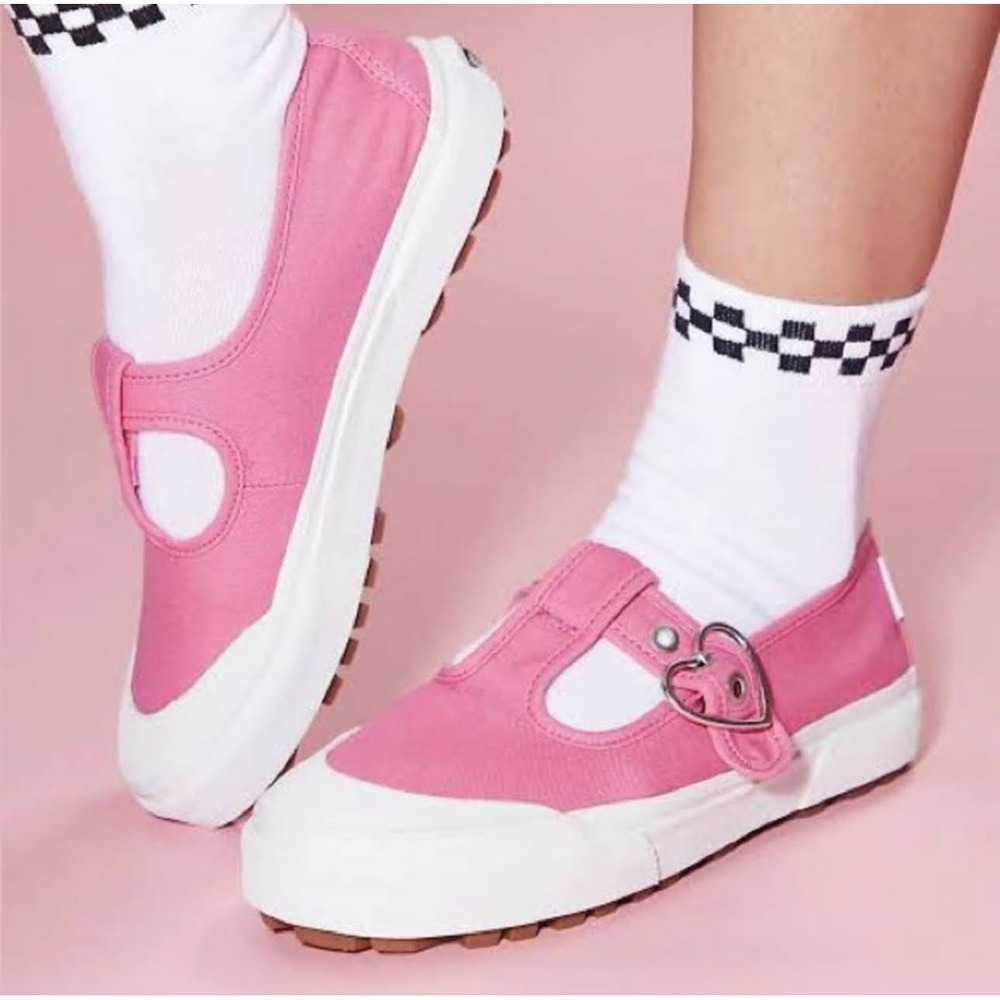 Womens Size 5 Vans Style 93 Mary Jane Shoes Heart Buckle Low Top Pink 721278